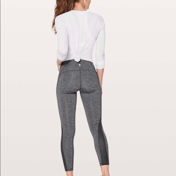 Sz4 NWOT Condition Lululemon Train Times 7/8 25” crops in Heathered Black - Picture 2 of 10